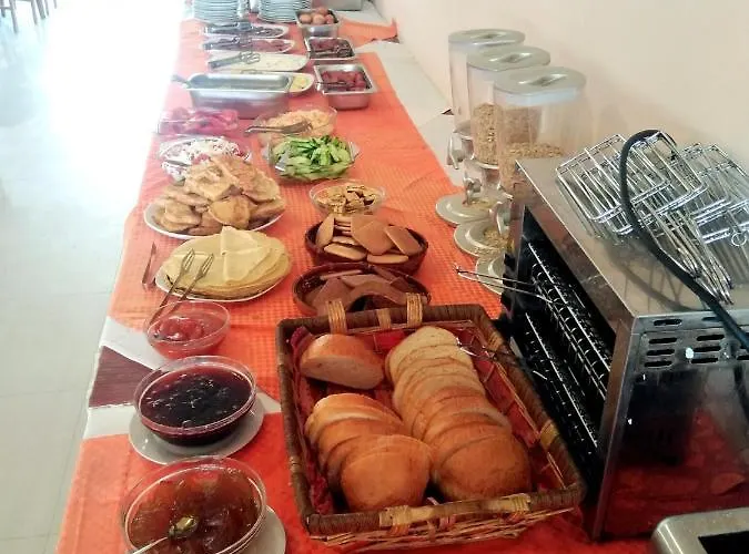 Family Yalta влас منتجع