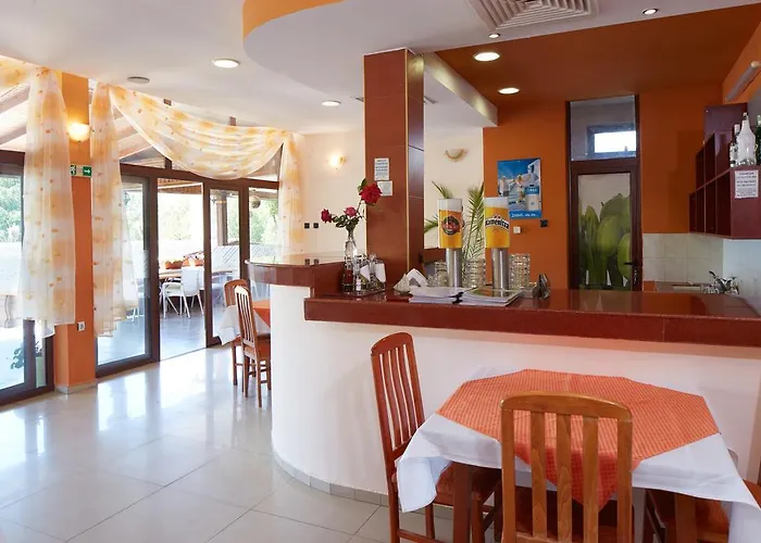 منتجع Family Yalta влас