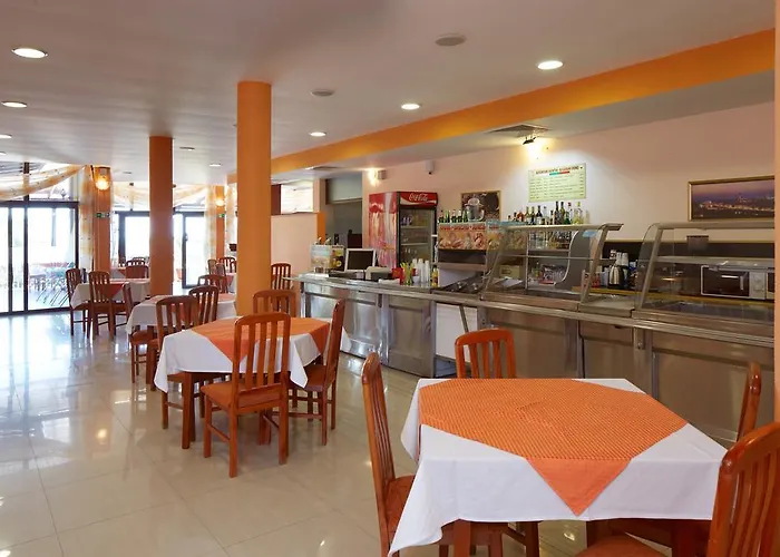 Family Yalta влас منتجع