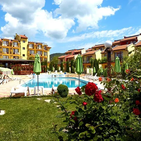 Üdülőközpont Family Yalta влас Szveti Vlasz