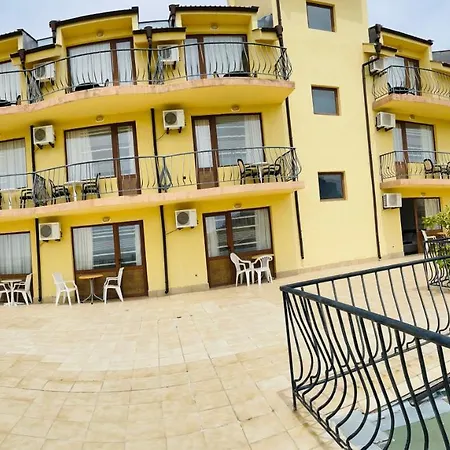 Family Yalta влас 3* Szveti Vlasz
